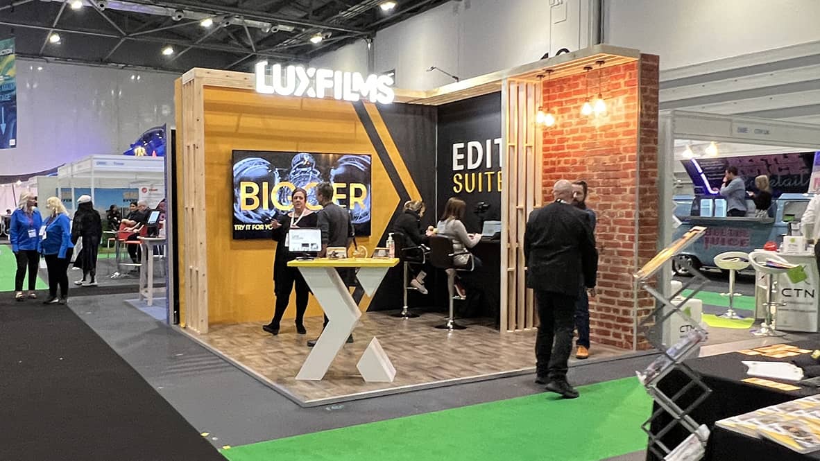 Hybrid Custom Exhibition Stand | Motive Exhibitions | LuxFilms