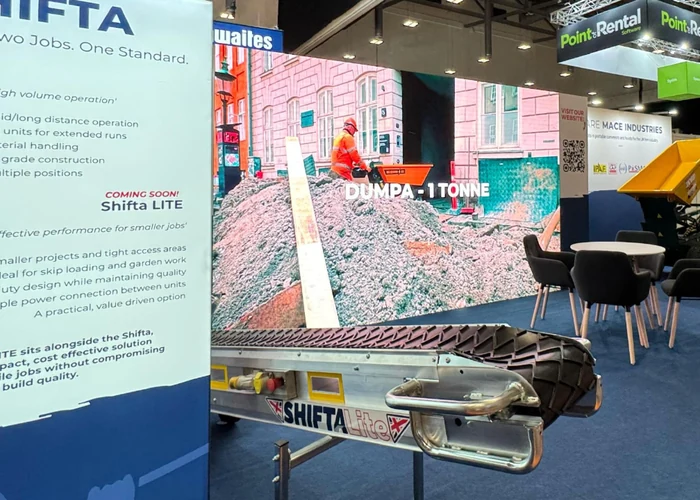 Modular-trade-show-stand-with-Video-LED-wall-Executive-Hire-Show
